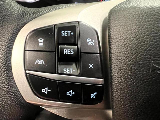 Photo of 2024 Carbonized Gray Metallic Ford Explorer