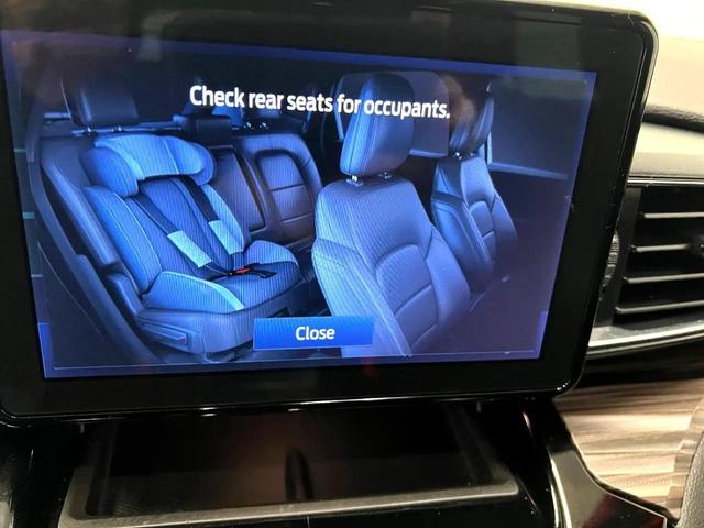 Photo of 2024 Carbonized Gray Metallic Ford Explorer