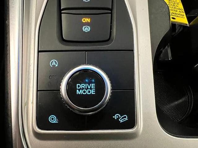 Photo of 2024 Carbonized Gray Metallic Ford Explorer