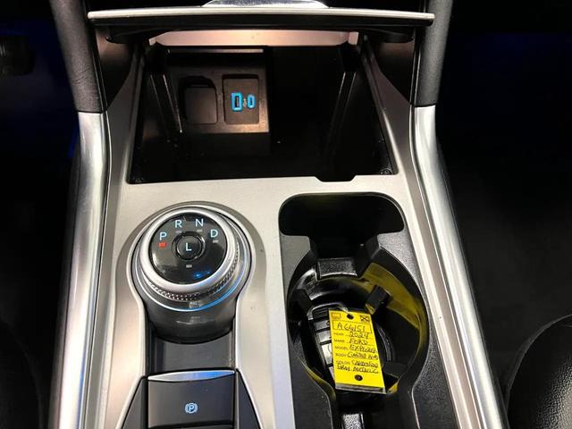 Photo of 2024 Carbonized Gray Metallic Ford Explorer