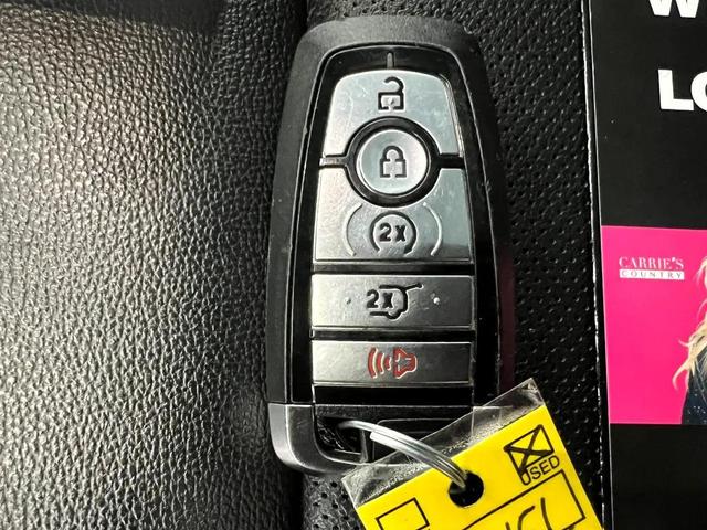 Photo of 2024 Carbonized Gray Metallic Ford Explorer