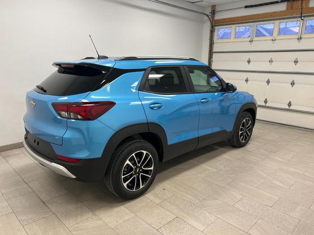 Photo of 2025 Marina Blue Metallic Chevrolet Trailblazer