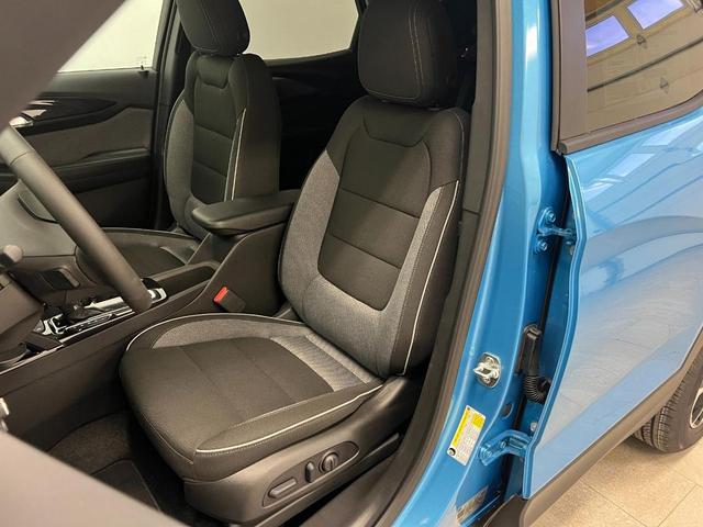Photo of 2025 Marina Blue Metallic Chevrolet Trailblazer