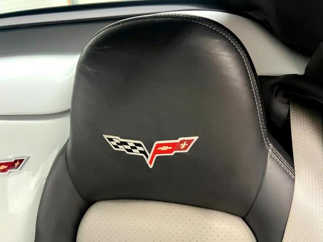 Photo of 2007 Artic White Chevrolet Corvette