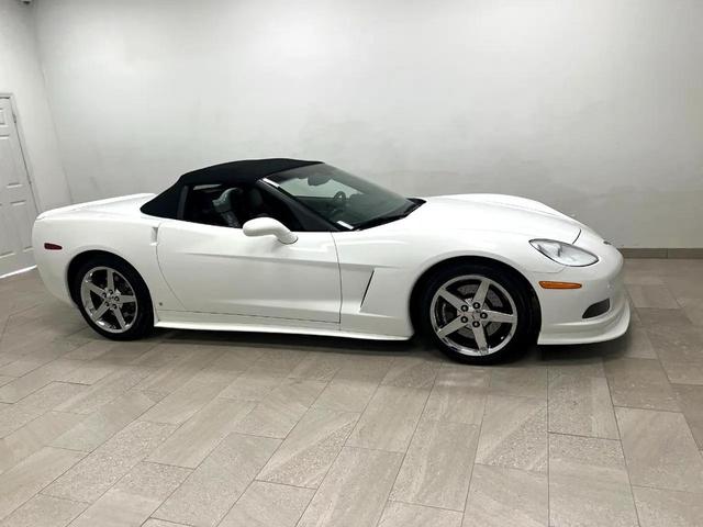 Photo of 2007 Artic White Chevrolet Corvette
