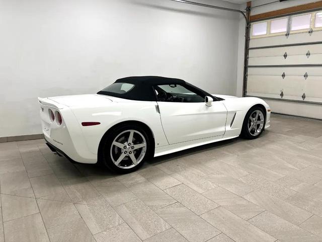 Photo of 2007 Artic White Chevrolet Corvette