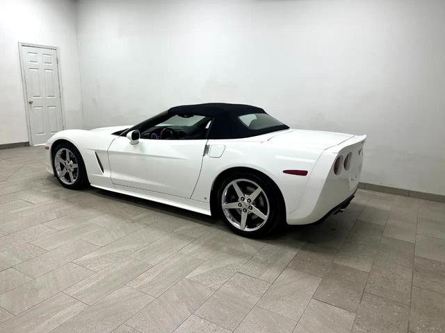 Photo of 2007 Artic White Chevrolet Corvette