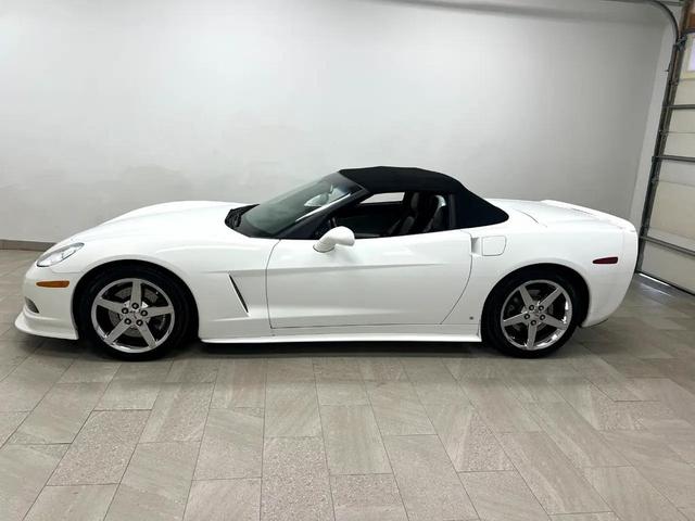 Photo of 2007 Artic White Chevrolet Corvette