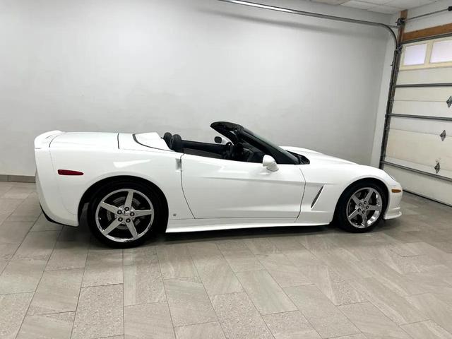 Photo of 2007 Artic White Chevrolet Corvette
