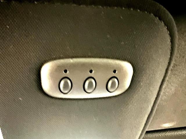 Photo of 2007 Artic White Chevrolet Corvette