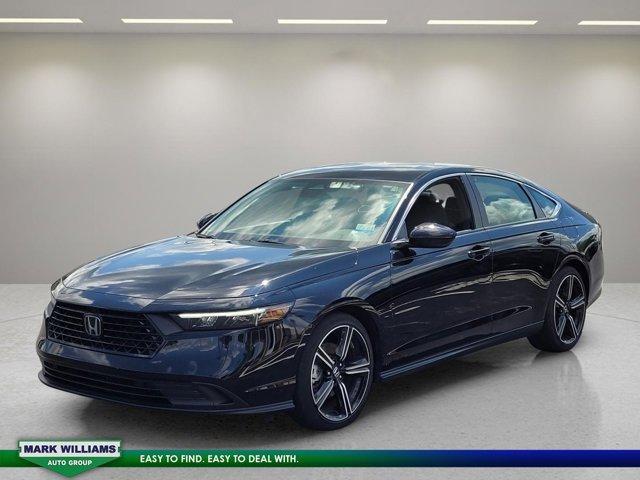 Photo of 2023 Crystal Black Pearl Honda Accord Hybrid