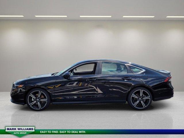 Photo of 2023 Crystal Black Pearl Honda Accord Hybrid
