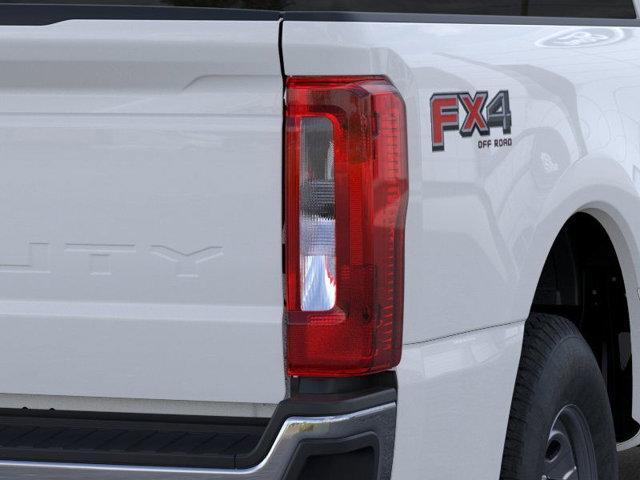 Photo of 2026 Oxford White Ford F-250