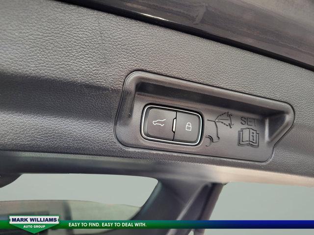 Photo of 2022 Agate Black Metallic Ford Explorer