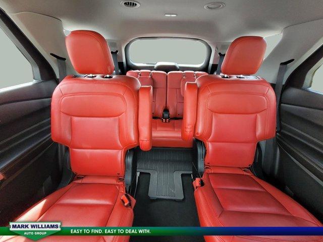 Photo of 2022 Agate Black Metallic Ford Explorer