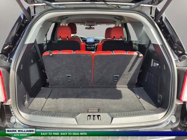 Photo of 2022 Agate Black Metallic Ford Explorer