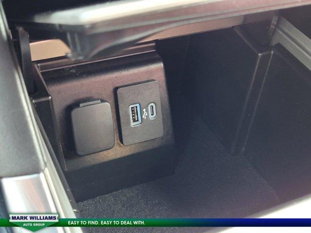 Photo of 2022 Agate Black Metallic Ford Explorer