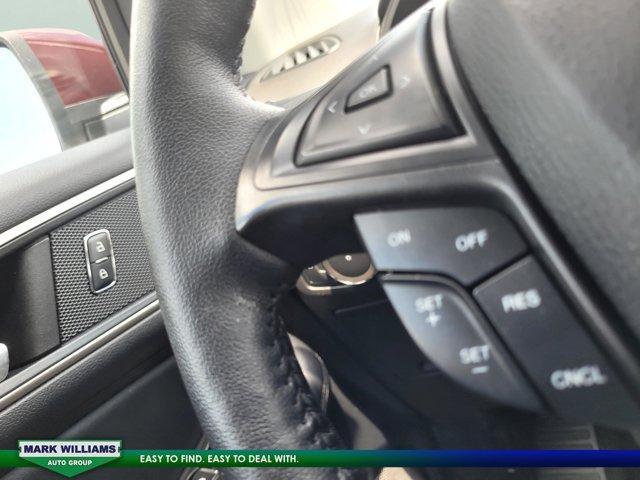 Photo of 2022 Burgundy Velvet Metallic Tinted Clearcoat Ford Edge