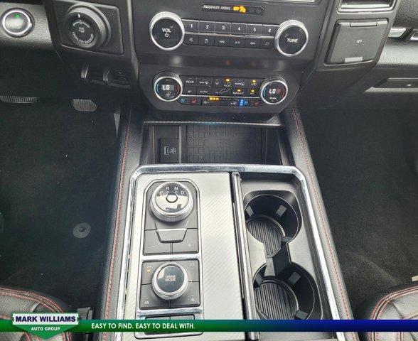 Photo of 2020 Black Ford Expedition