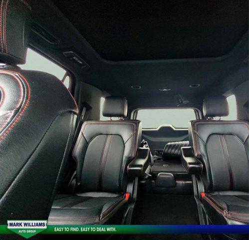Photo of 2020 Black Ford Expedition