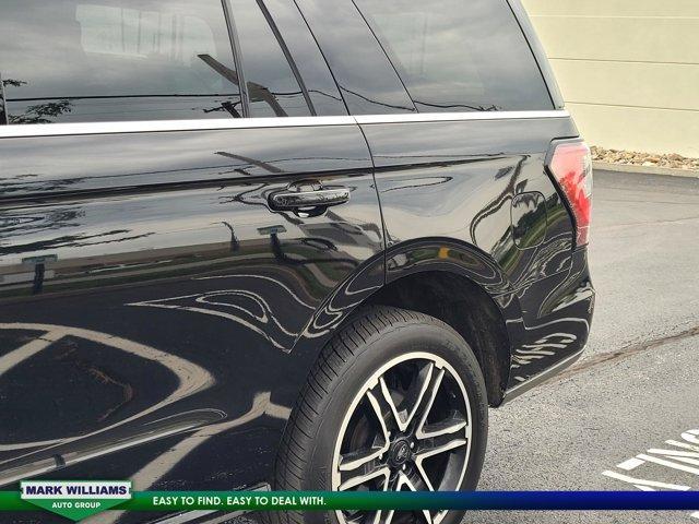 Photo of 2020 Black Ford Expedition