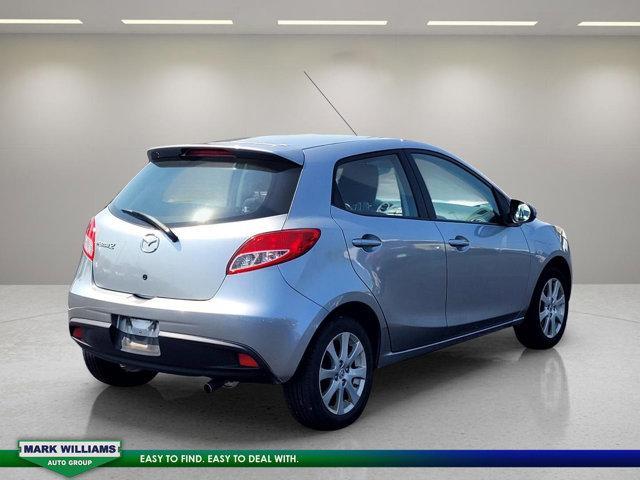 Photo of 2011 Liquid Silver Mazda Mazda2