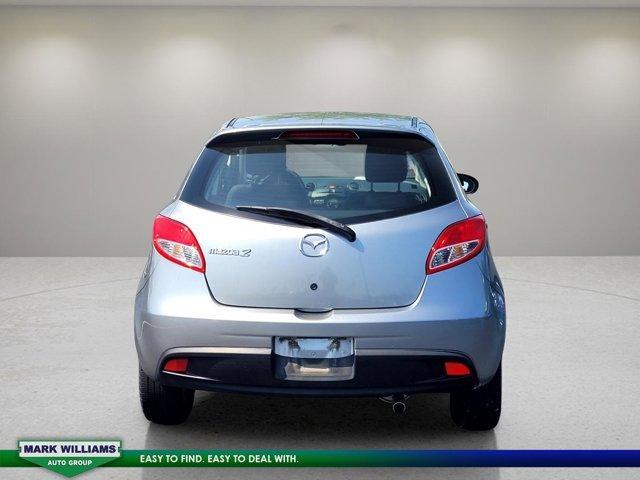 Photo of 2011 Liquid Silver Mazda Mazda2