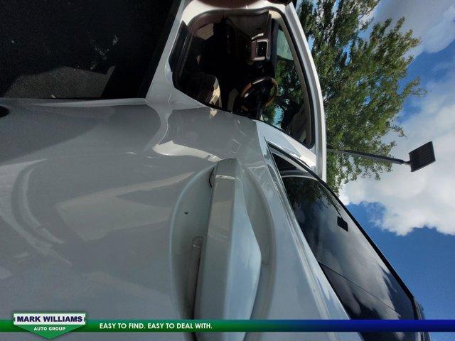 Photo of 2016 Eminent White Pearl Lexus RX 350