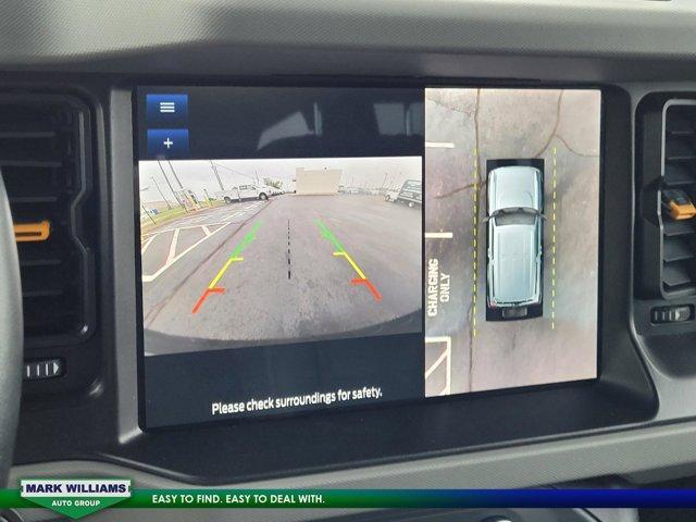 Photo of 2023 Eruption Green Metallic Ford Bronco