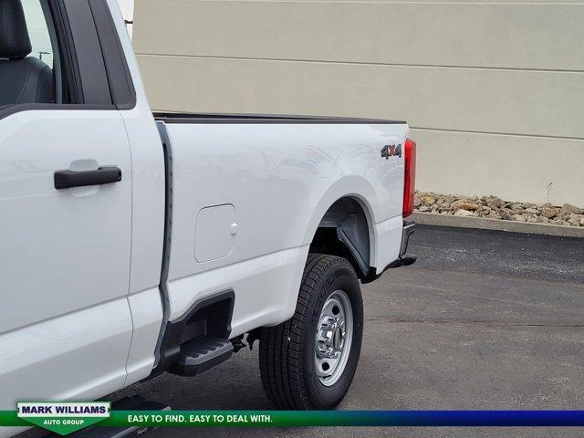 Photo of 2023 Oxford White Ford F-250