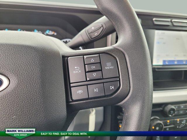 Photo of 2023 Oxford White Ford F-250