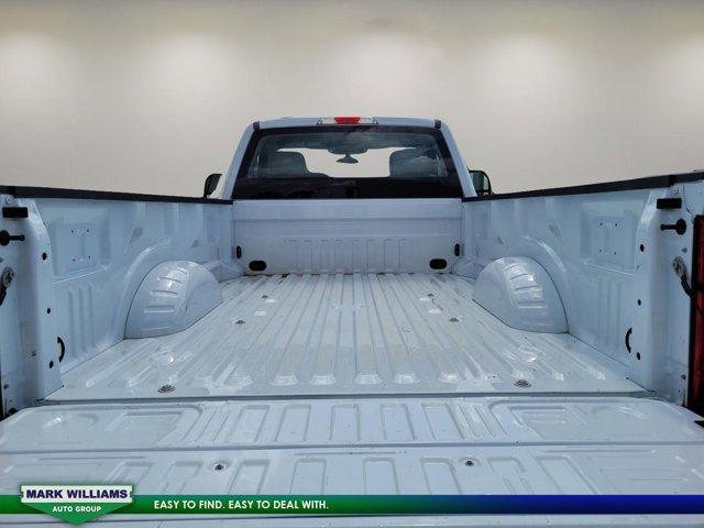 Photo of 2023 Oxford White Ford F-250