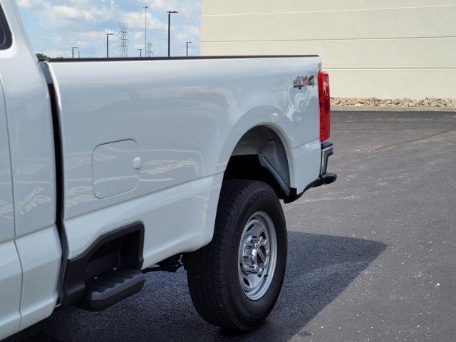 Photo of 2023 Oxford White Ford F-250