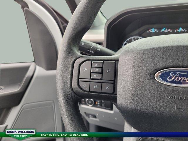 Photo of 2023 Oxford White Ford F-250