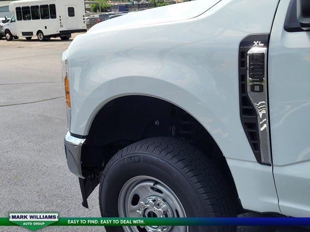 Photo of 2023 Oxford White Ford F-250