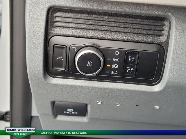 Photo of 2023 Oxford White Ford F-250