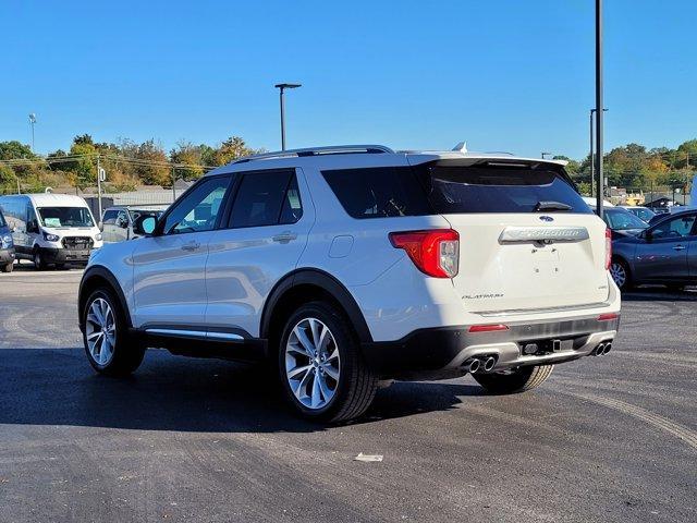 Photo of 2022 Star White Ford Explorer