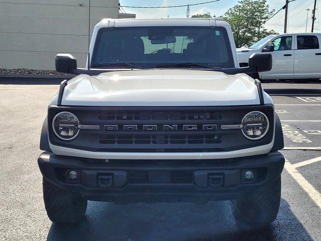 Photo of 2022 Oxford White Ford Bronco