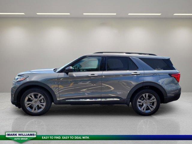 Photo of 2025 Carbonized Gray Metallic Ford Explorer
