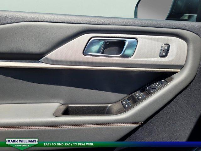 Photo of 2025 Carbonized Gray Metallic Ford Explorer