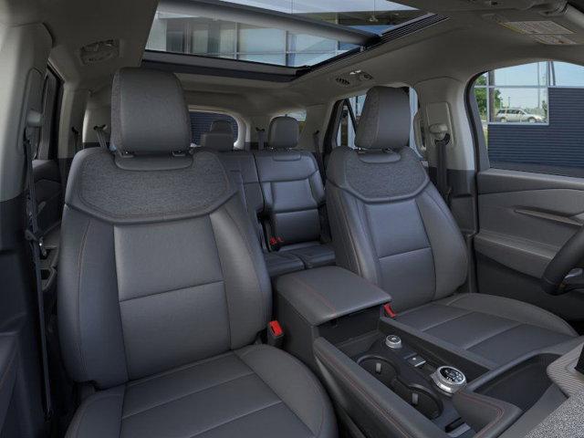 Photo of 2025 Space White Metallic Ford Explorer