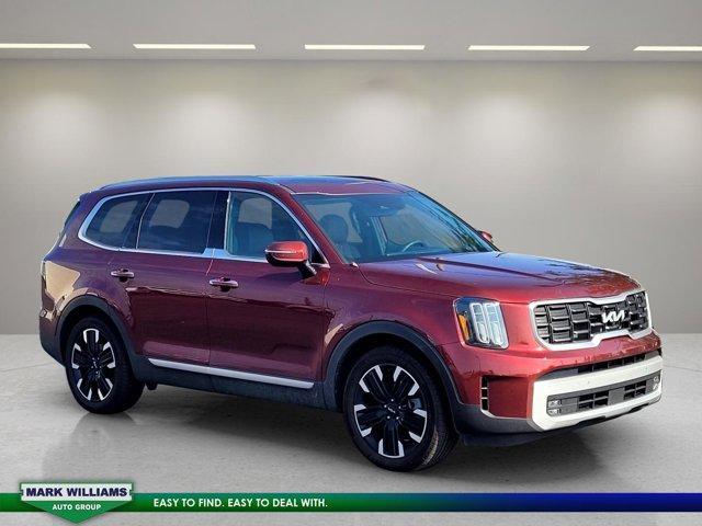 Photo of 2024 Red Kia Telluride