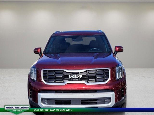 Photo of 2024 Red Kia Telluride