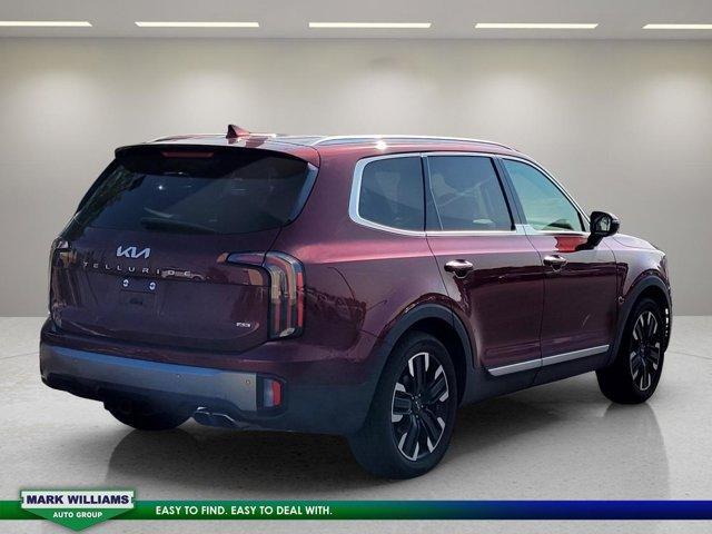 Photo of 2024 Red Kia Telluride