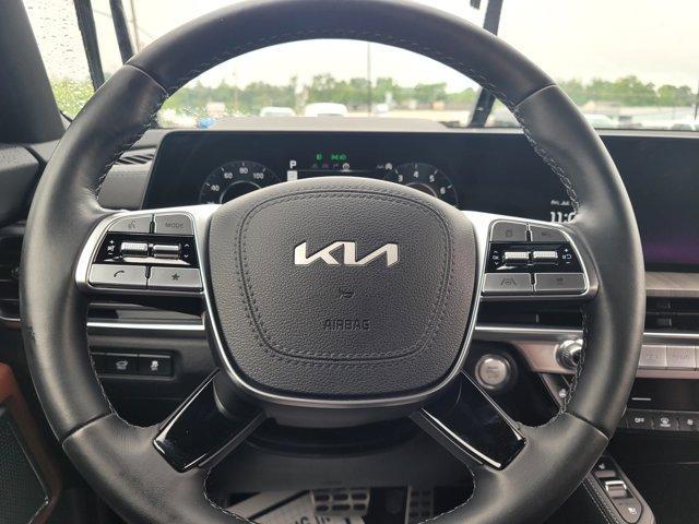 Photo of 2024 Red Kia Telluride