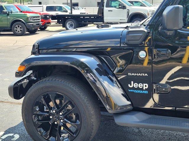 Photo of 2021 Black Clearcoat Jeep Wrangler Unlimited 4xe