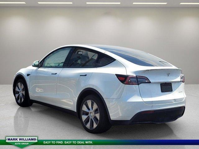 Photo of 2022 Pearl White Multi Tesla Model Y