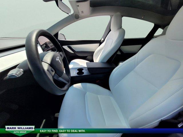 Photo of 2022 Pearl White Multi Tesla Model Y