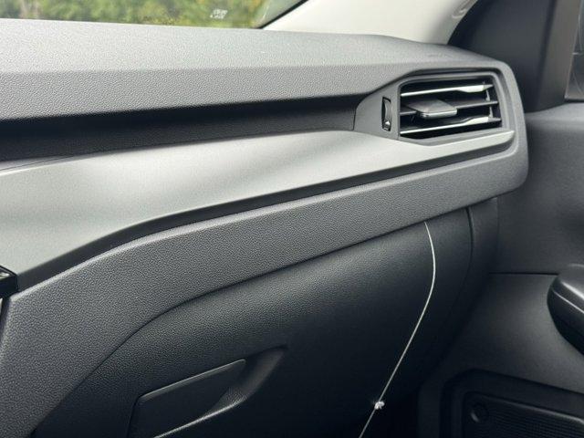 Photo of 2025 Silver Metallic Ford Escape