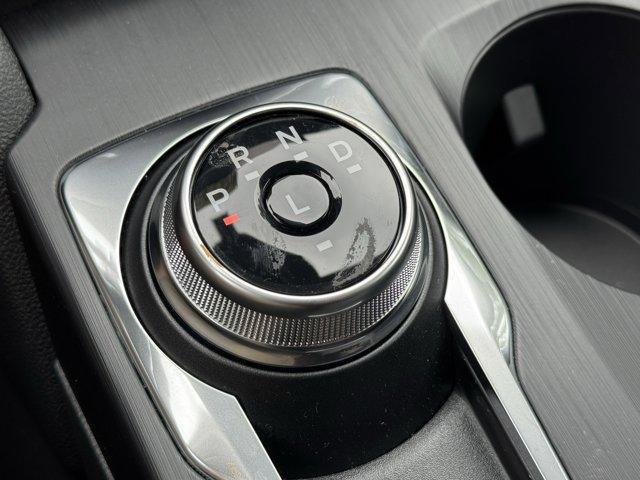 Photo of 2025 Silver Metallic Ford Escape